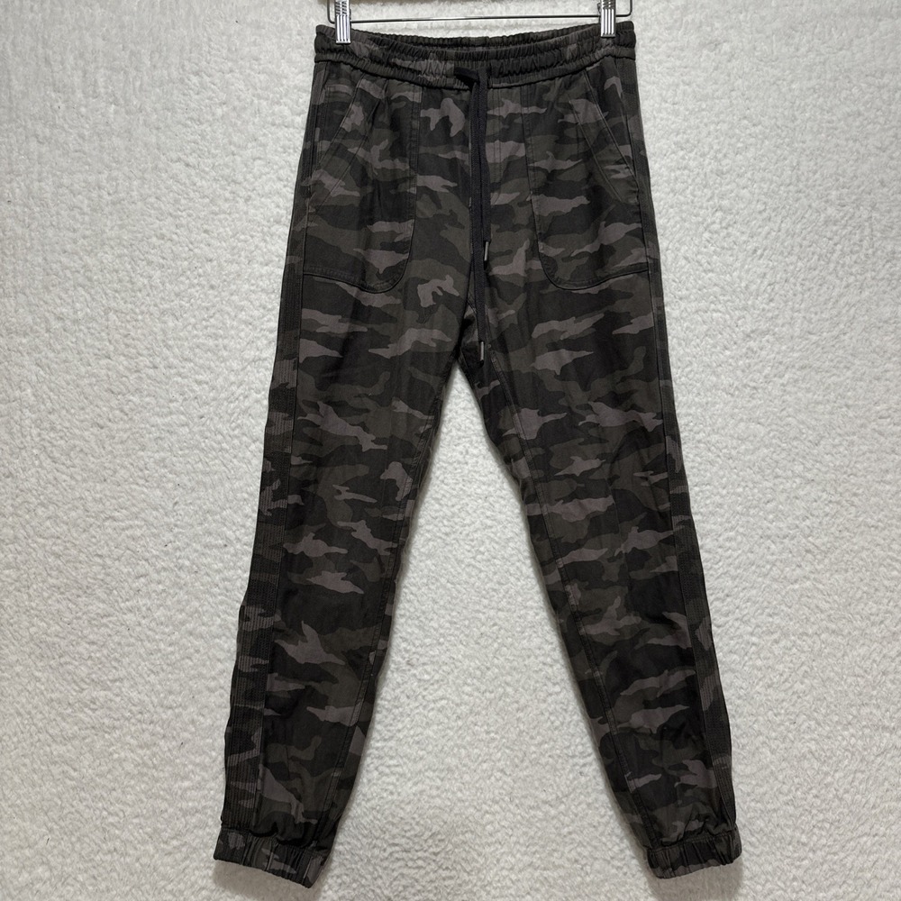 Athleta Camo Farallon Jogger Sweatpants Women's Size 4